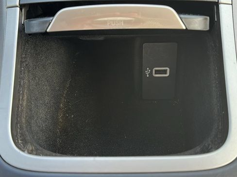 Used 2017 Lincoln MKX Reserve w/ Lincoln MKX Climate Package FWD image 29