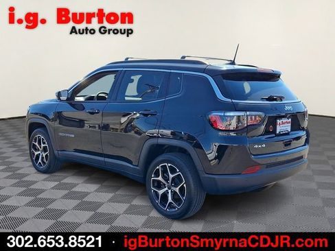 Used 2025 Jeep Compass Limited AWD/4WD image 4
