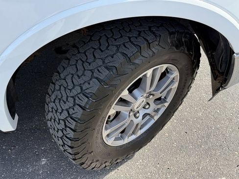 Certified 2020 Ford F150 Lariat w/ Trailer Tow Package image 11