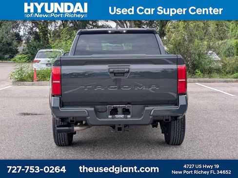 Used 2025 Toyota Tacoma SR5 RWD image 4
