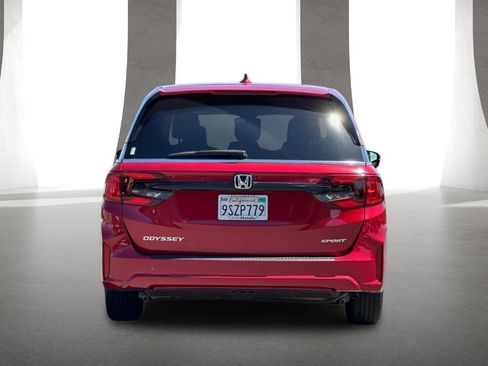 Certified 2025 Honda Odyssey Sport-L image 9