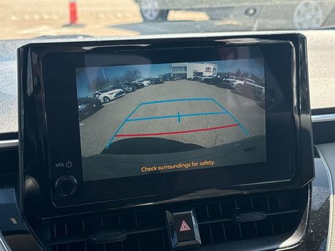 Used 2024 Toyota Corolla LE FWD image 22