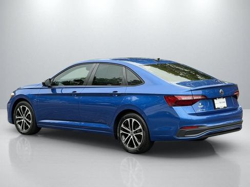 Used 2023 Volkswagen Jetta Sport FWD image 5