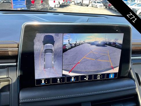 Used 2021 Chevrolet Tahoe Z71 w/ Z71 Signature Package image 14