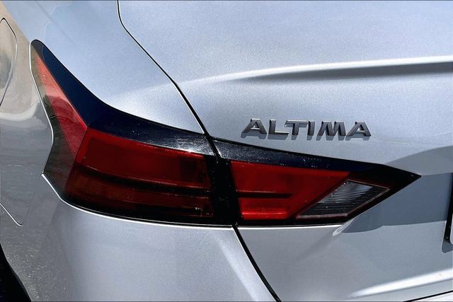 Certified 2024 Nissan Altima 2.5 SR FWD image 28