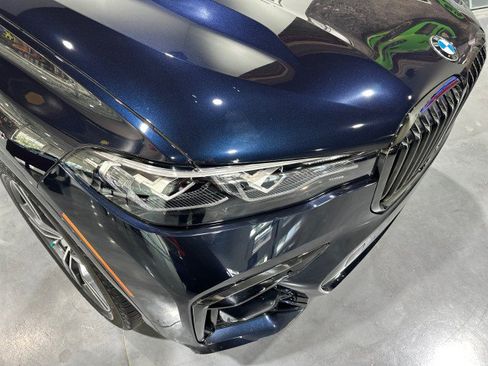 Used 2021 BMW X7 xDrive40i w/ M Sport Package AWD/4WD image 14