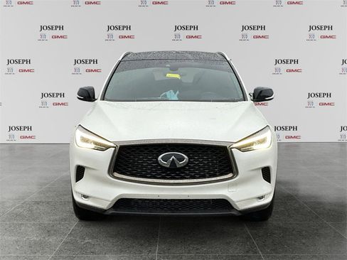 Used 2021 INFINITI QX50 Luxe w/ Appearance Package image 3