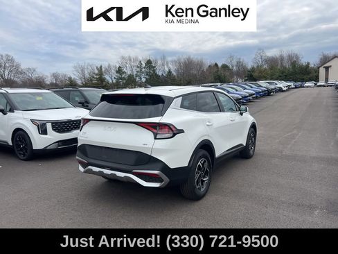 Certified 2025 Kia Sportage LX image 5