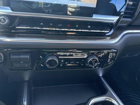 Used 2025 Chevrolet Silverado 1500 RST image 25
