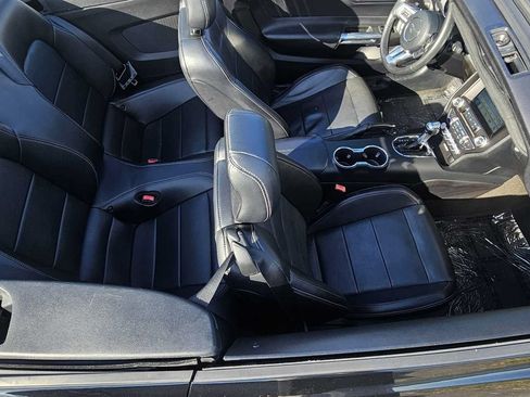 Used 2017 Ford Mustang Premium RWD image 34