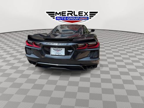 Used 2024 Chevrolet Corvette Stingray Preferred Cpe w/ Z51 Performance Package RWD image 8