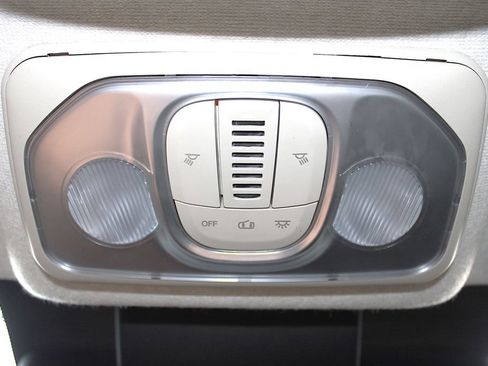 Used 2025 RAM ProMaster 2500 w/ Convenience Group FWD image 23