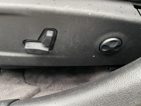 Used 2018 Dodge Charger GT image 13