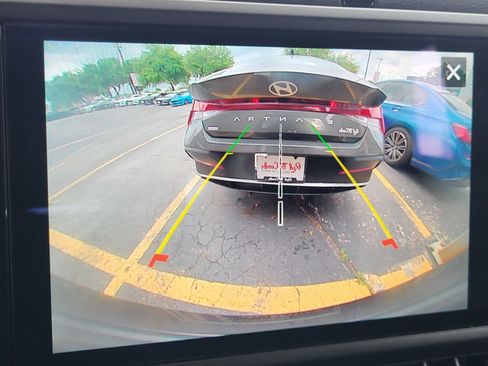 Used 2025 Jeep Wrangler Sport image 19