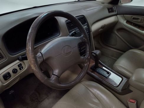 Used 1998 Lexus ES 330 image 4