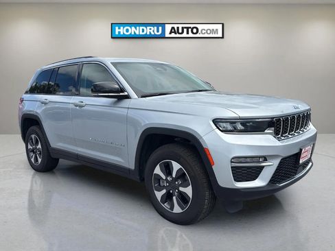 Used 2024 Jeep Grand Cherokee Limited 4xe AWD/4WD image 2