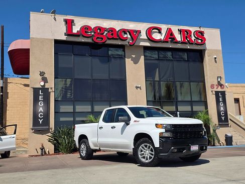 Used 2021 Chevrolet Silverado 1500 W/T w/ Z71 Off-Road Package AWD/4WD image 2