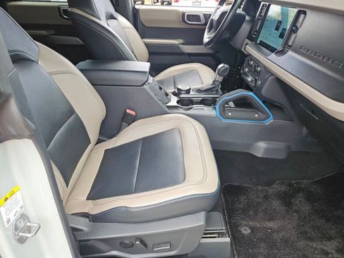 Used 2022 Ford Bronco Wildtrak AWD/4WD image 25