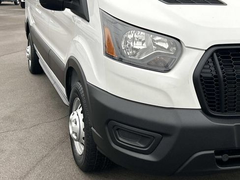 Used 2023 Ford Transit 250 148 High Roof AWD image 11