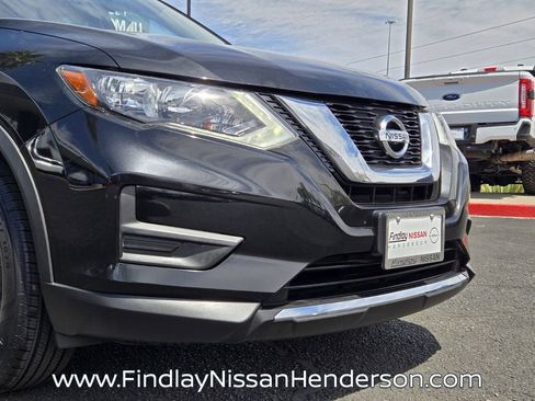 Used 2017 Nissan Rogue S AWD/4WD image 8