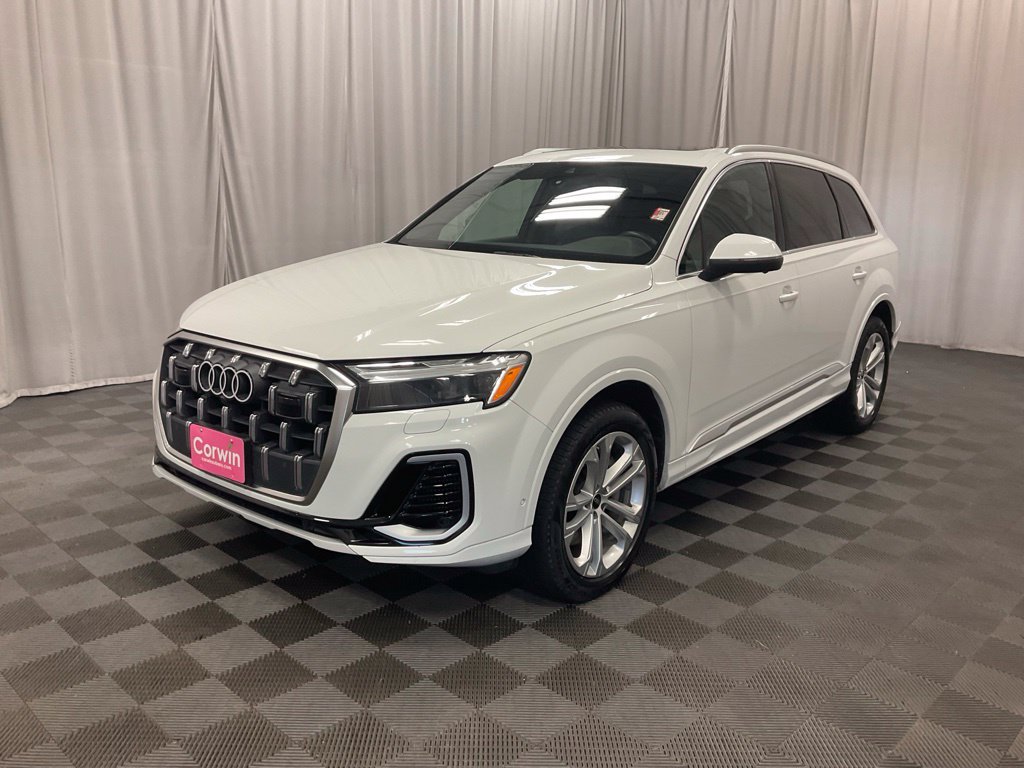 Used 2025 Audi Q7 3.0T Premium Plus AWD/4WD image 4