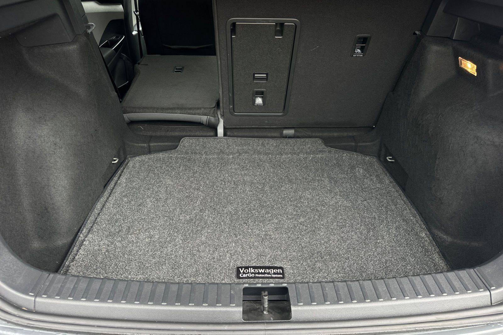 Used 2023 Volkswagen Taos SE w/ Panoramic Sunroof Package FWD image 15