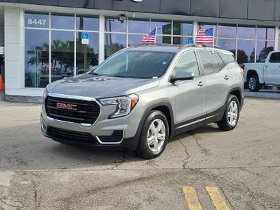 Used 2023 GMC Terrain SLE w/ Driver Convenience Package