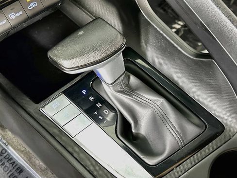 Used 2023 Hyundai Elantra SEL FWD image 31