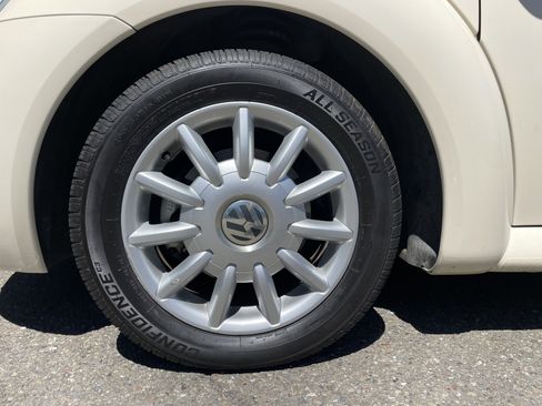 Used 2005 Volkswagen Beetle GLS FWD image 18