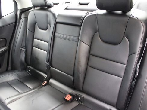 Used 2022 Volvo S60 B5 Momentum AWD/4WD image 22