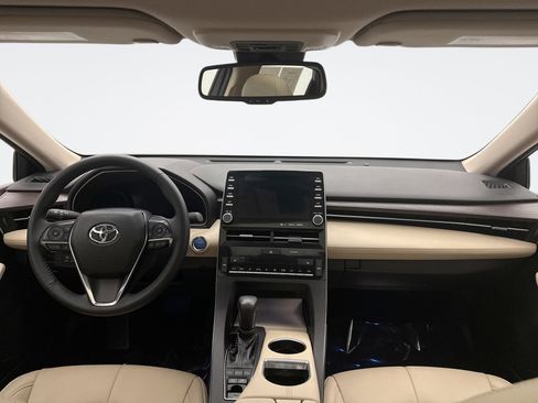 Used 2021 Toyota Avalon XLE w/ Moonroof Package image 14