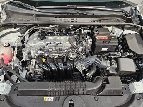 Used 2022 Toyota Corolla LE FWD image 19
