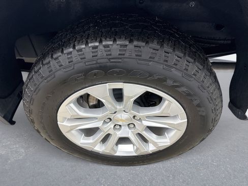 Used 2024 Chevrolet Silverado 1500 LTZ image 20