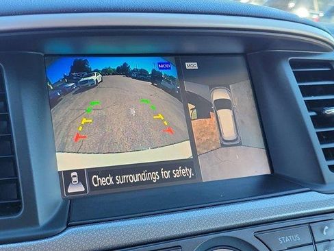 Used 2020 Nissan Pathfinder SL image 28