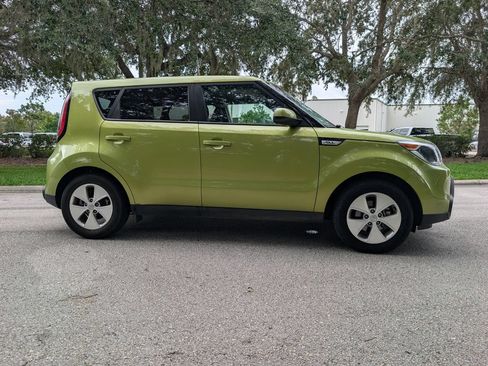 Used 2015 Kia Soul FWD image 8
