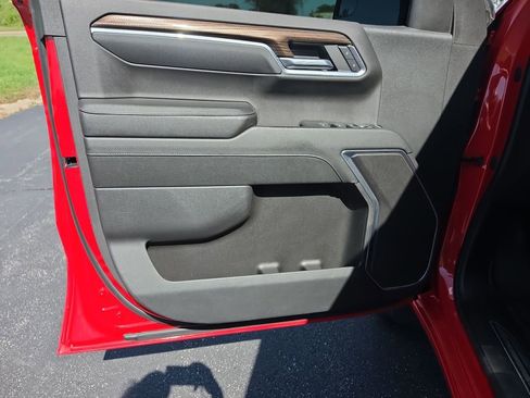 Used 2023 Chevrolet Silverado 1500 LT image 12