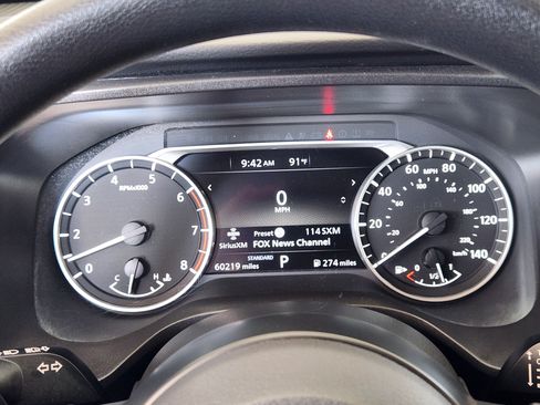 Used 2024 Nissan Rogue SV FWD image 16