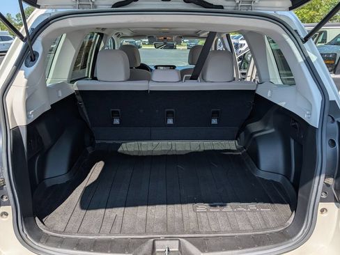 Used 2018 Subaru Forester 2.5i Premium AWD/4WD image 16