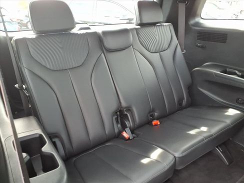Used 2024 Hyundai Palisade Calligraphy image 15