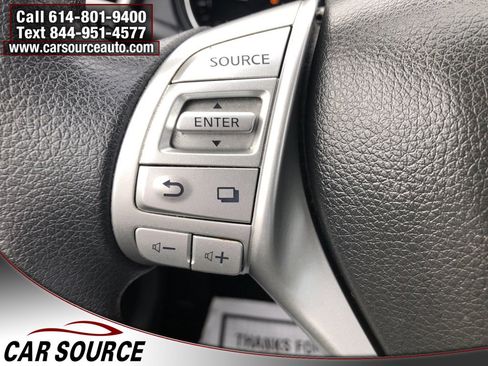 Used 2015 Nissan Rogue SV image 13