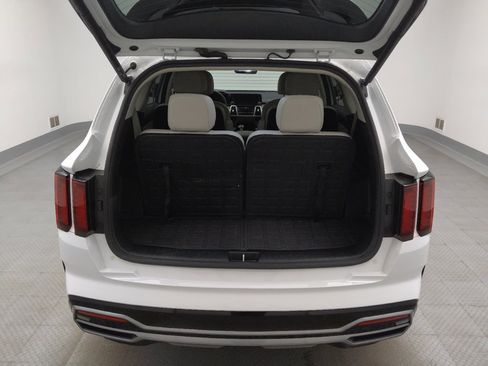 Used 2023 Kia Sorento EX w/ Panoramic Sunroof Package image 29