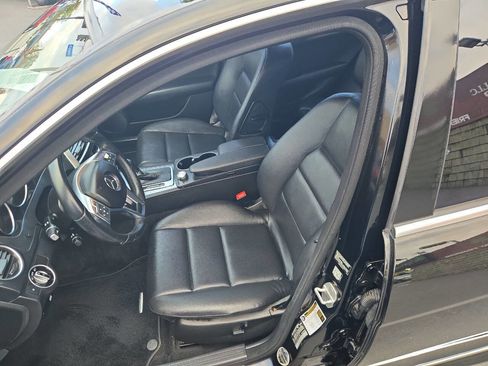Used 2014 Mercedes-Benz C 250 Sedan image 10