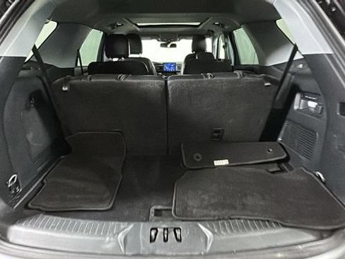 Used 2023 Ford Explorer Limited AWD/4WD image 28