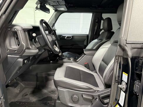 Used 2024 Ford Bronco Big Bend w/ Sasquatch Package AWD/4WD image 8