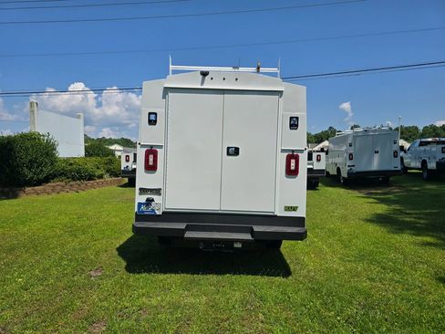 New 2025 Chevrolet Express 3500 w/ Power Convenience Package RWD image 4
