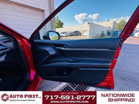 Used 2022 Toyota Camry SE image 28