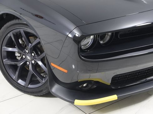 Used 2022 Dodge Challenger R/T w/ Blacktop Package image 16