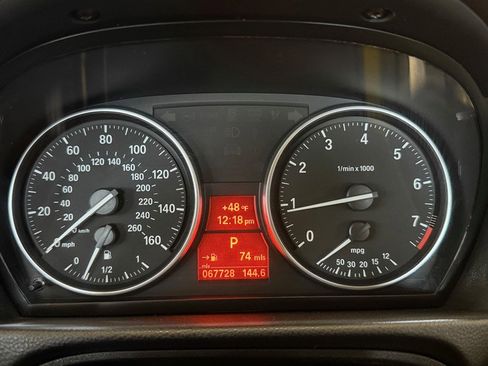 Used 2011 BMW 328i xDrive Sedan image 12