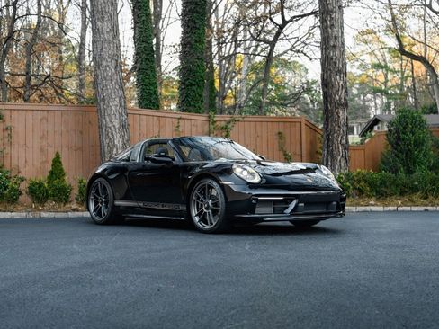 Used 2023 Porsche 911 50th Anniversary Edition image 5
