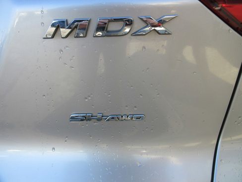Used 2011 Acura MDX w/ Technology & Entertainment image 9